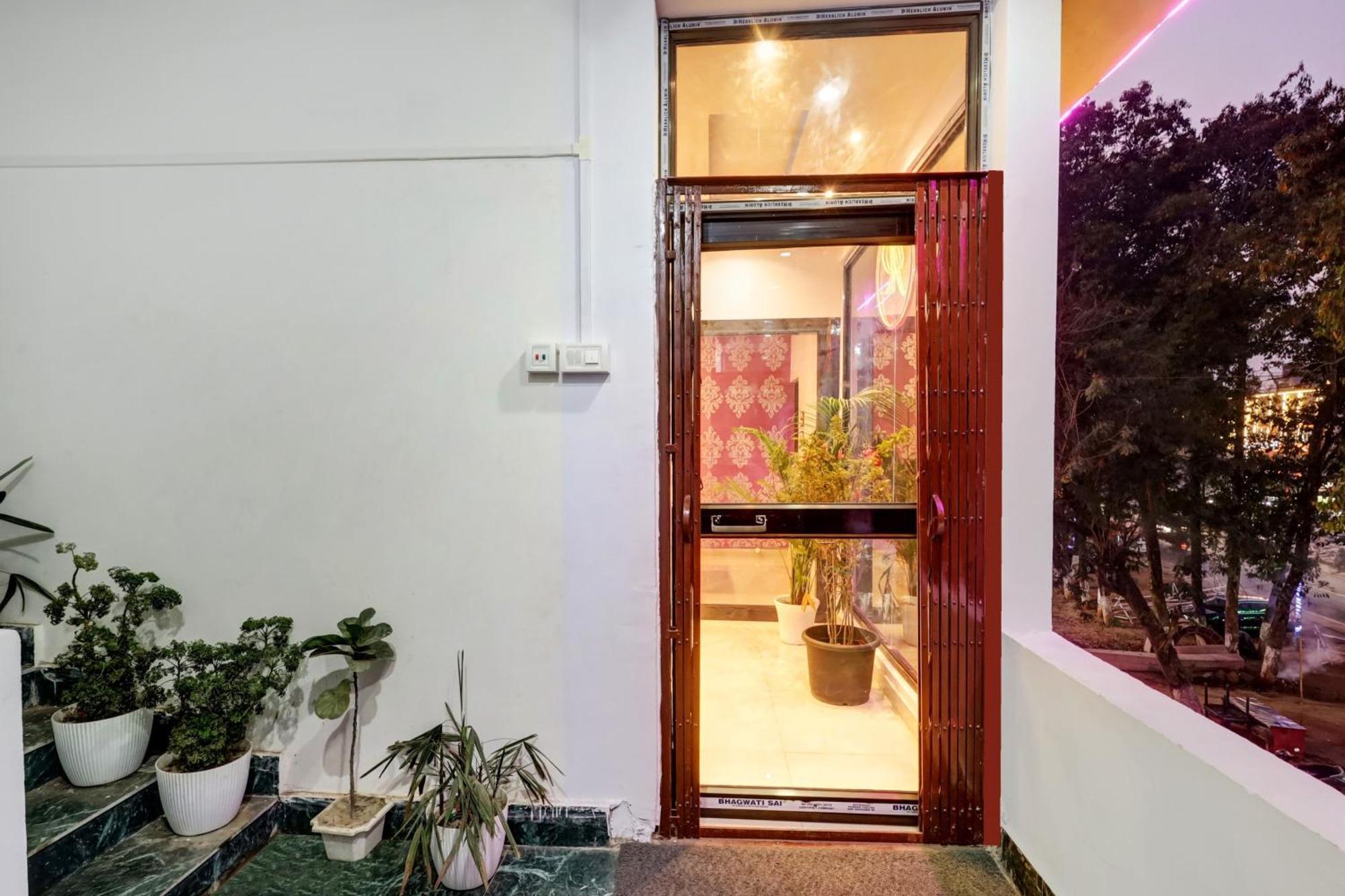 Collection O Ashirbad Lodge غاواهاتي المظهر الخارجي الصورة