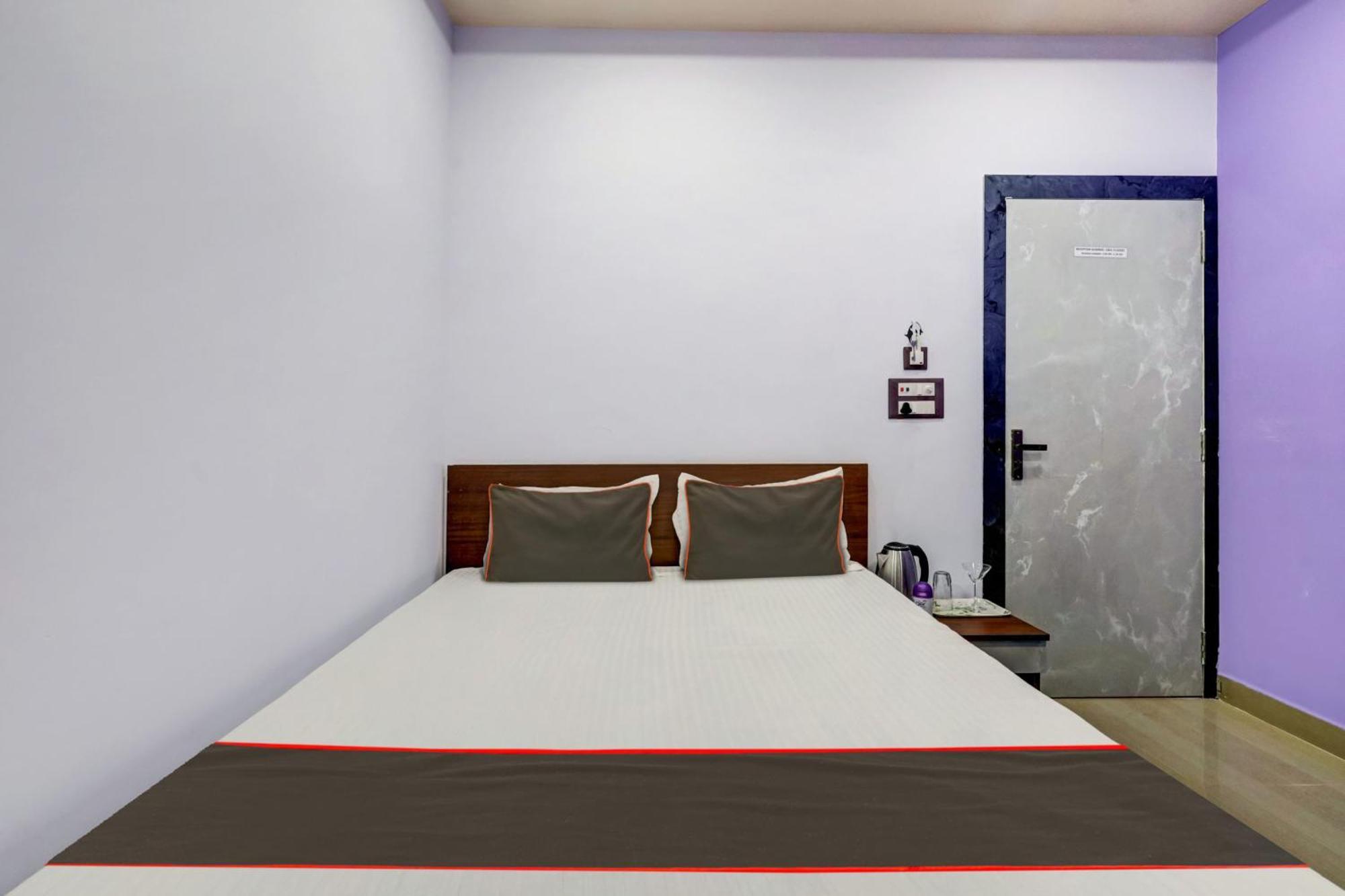 Collection O Ashirbad Lodge غاواهاتي المظهر الخارجي الصورة