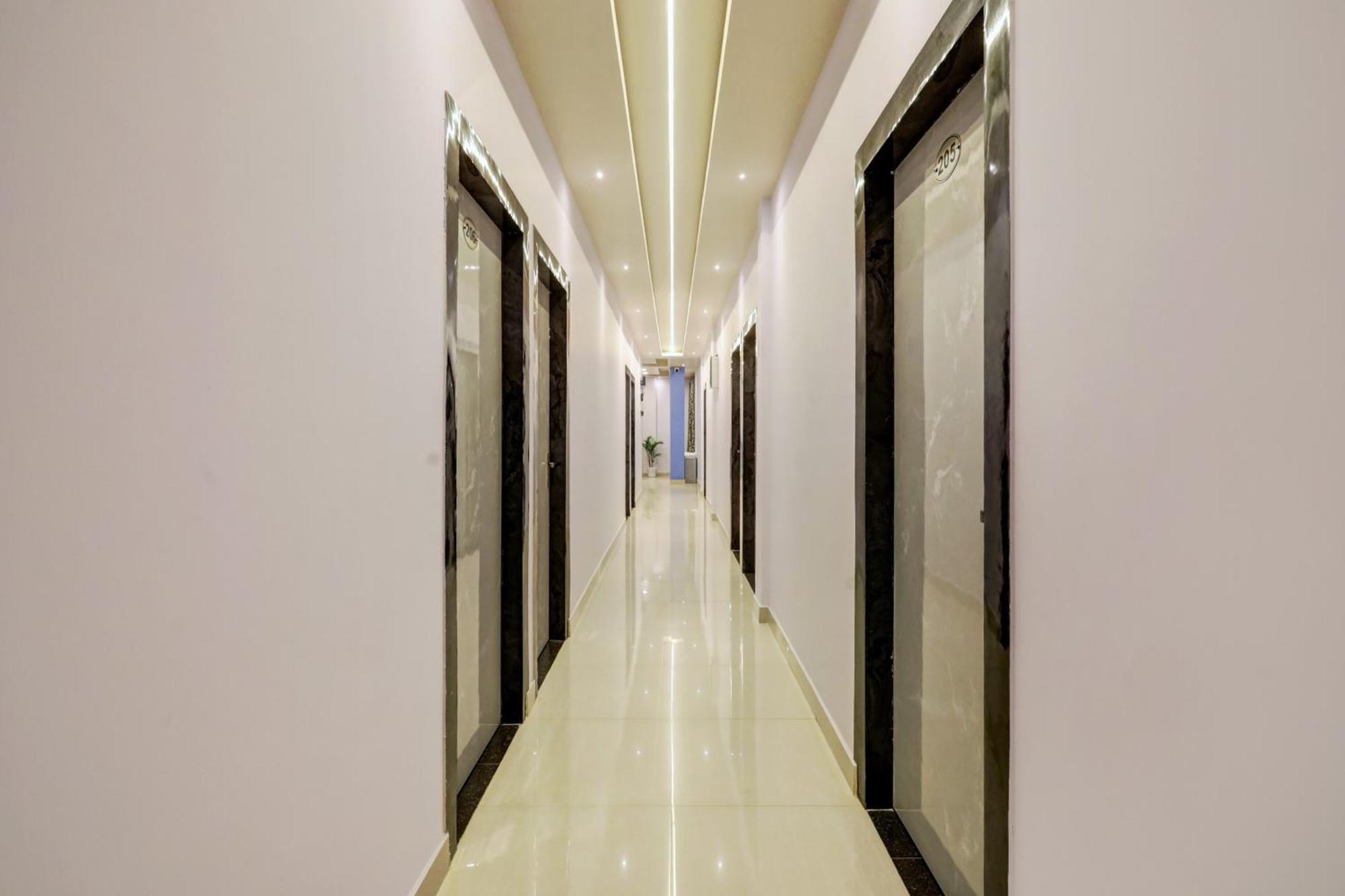 Collection O Ashirbad Lodge غاواهاتي المظهر الخارجي الصورة